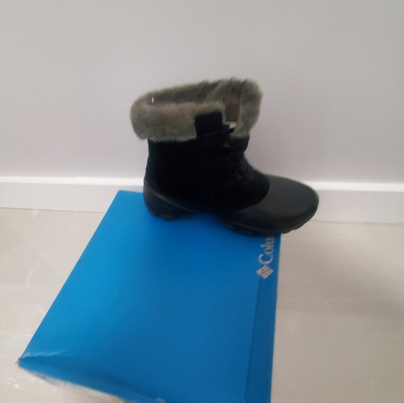 COLUMBIA SIERRA  SUMMETTE SHORTY WOMEN'S BOOTS SIZE. 9 - Picture 5 of 9